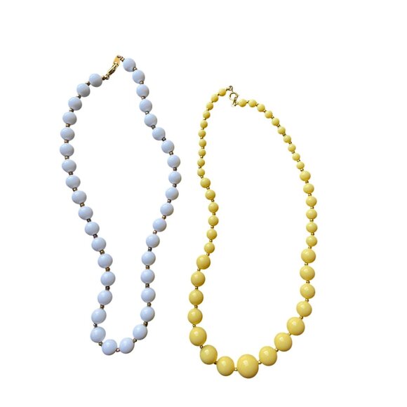 2 Vintage beaded necklace 60's yellow white gold accent variegated mod retro - Picture 4 of 8